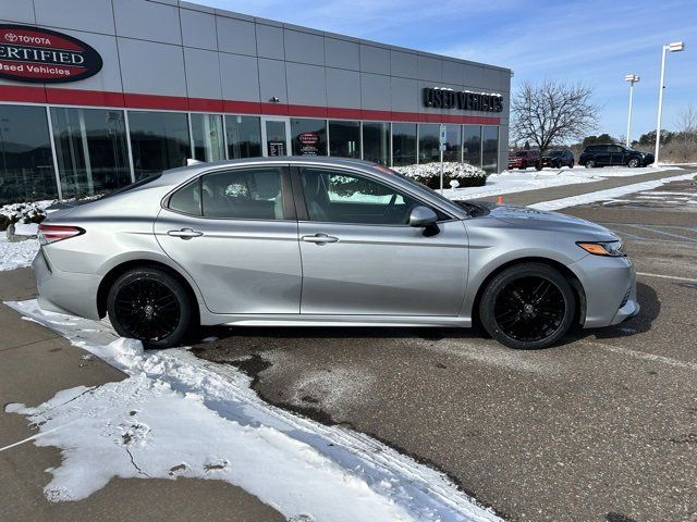 2020 Toyota Camry SE