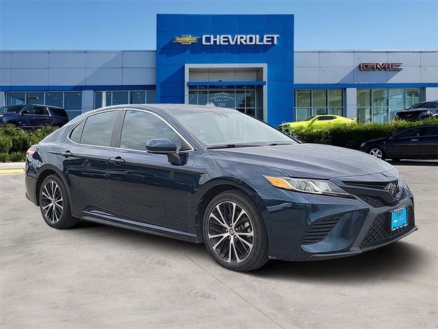 2020 Toyota Camry SE Nightshade