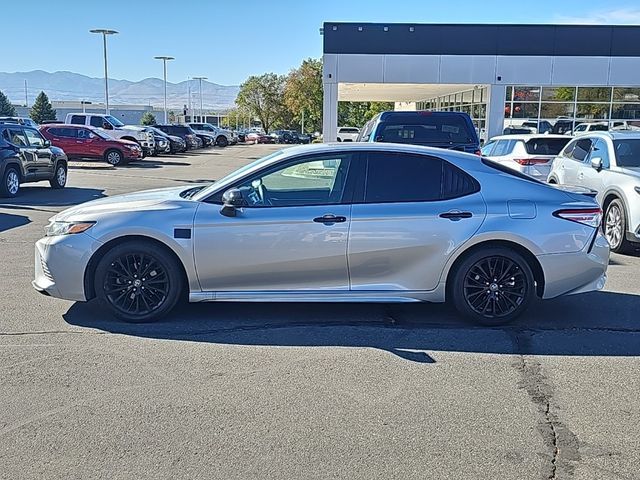 2020 Toyota Camry SE