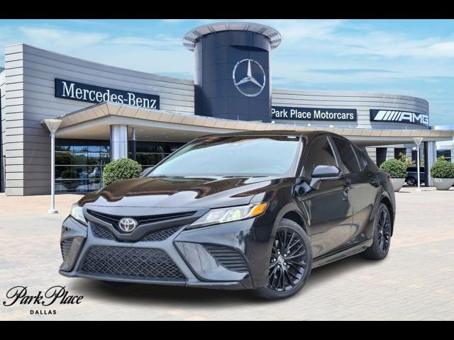 2020 Toyota Camry SE Nightshade