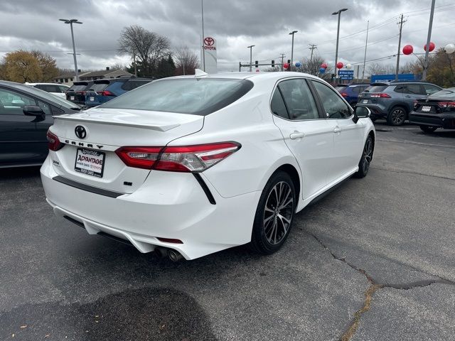 2020 Toyota Camry SE