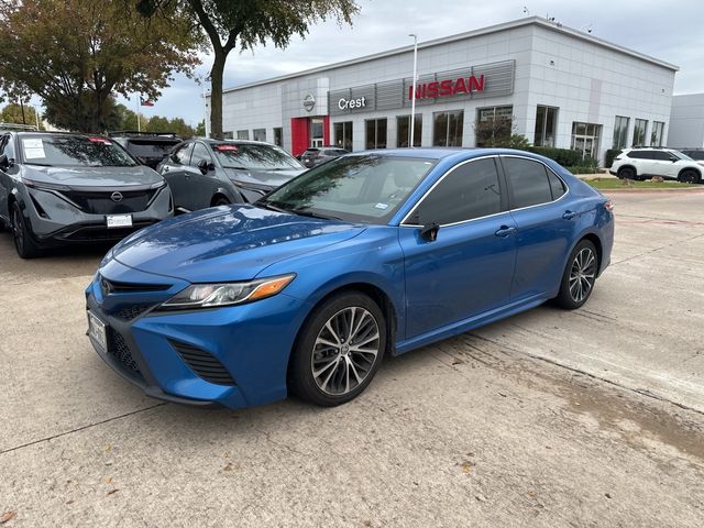 2020 Toyota Camry SE