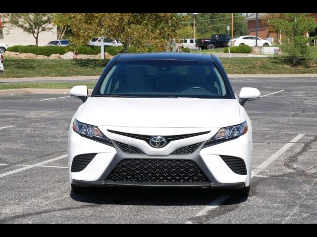 2020 Toyota Camry SE