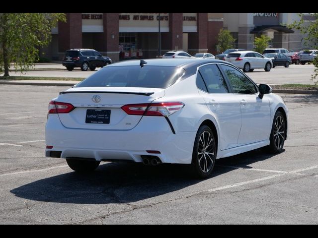 2020 Toyota Camry SE