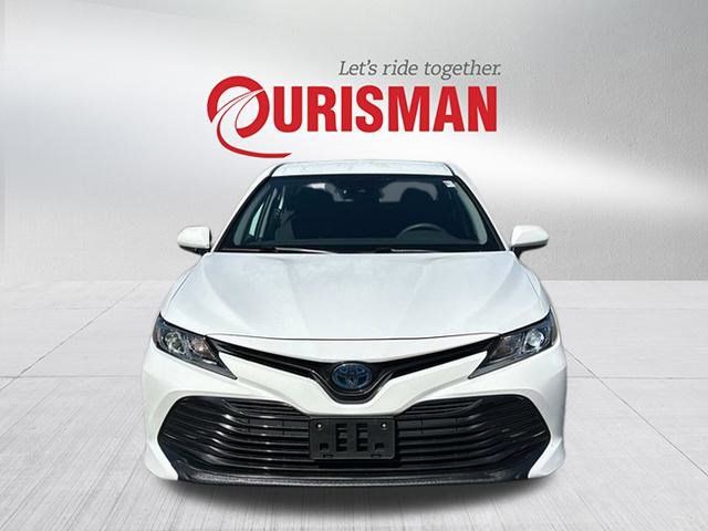 2020 Toyota Camry Hybrid LE