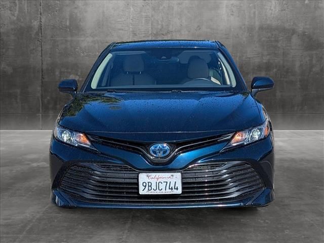 2020 Toyota Camry Hybrid LE