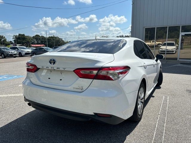 2020 Toyota Camry Hybrid LE