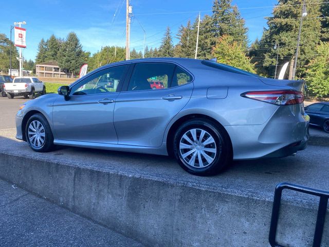 2020 Toyota Camry Hybrid LE