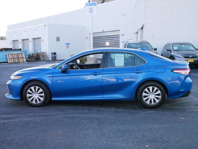 2020 Toyota Camry Hybrid LE