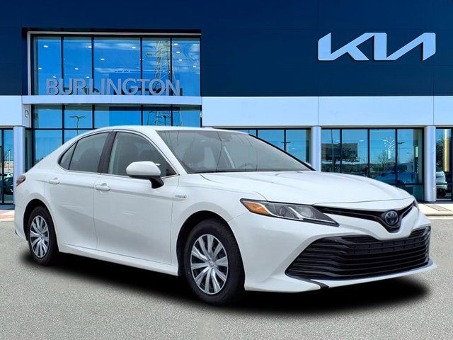 2020 Toyota Camry Hybrid LE