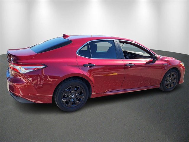 2020 Toyota Camry Hybrid LE