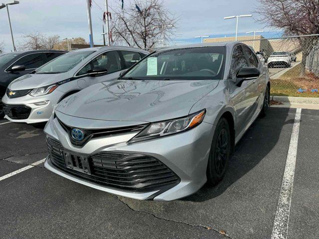 2020 Toyota Camry Hybrid LE