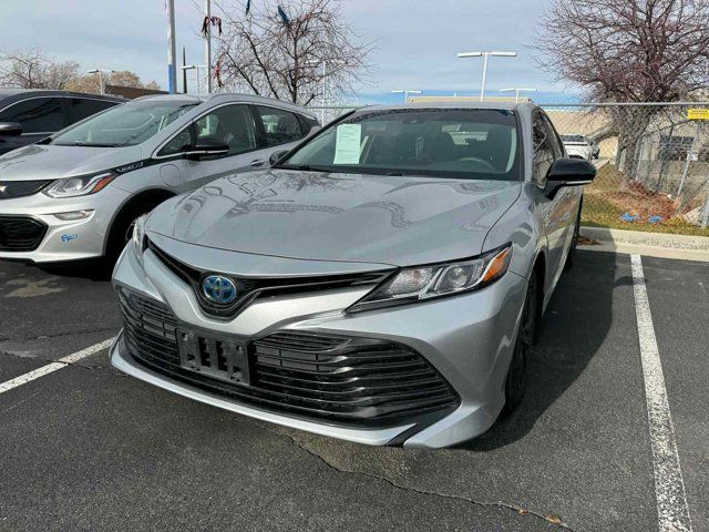 2020 Toyota Camry Hybrid LE