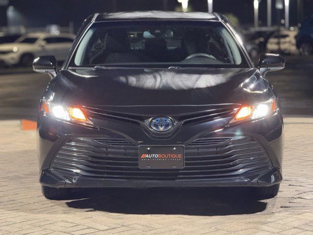 2020 Toyota Camry Hybrid LE