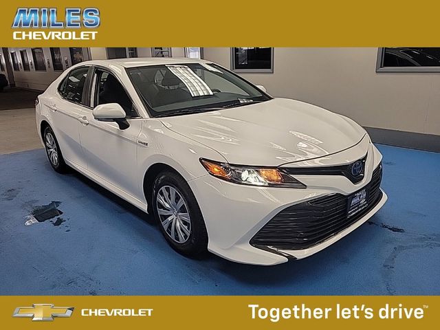 2020 Toyota Camry Hybrid LE