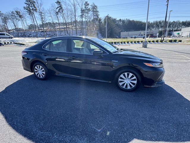 2020 Toyota Camry Hybrid LE