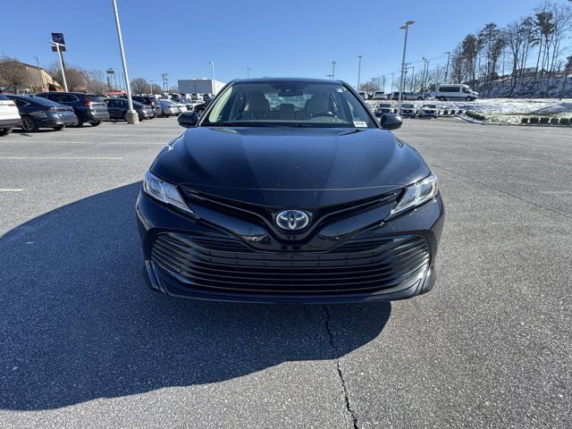 2020 Toyota Camry Hybrid LE