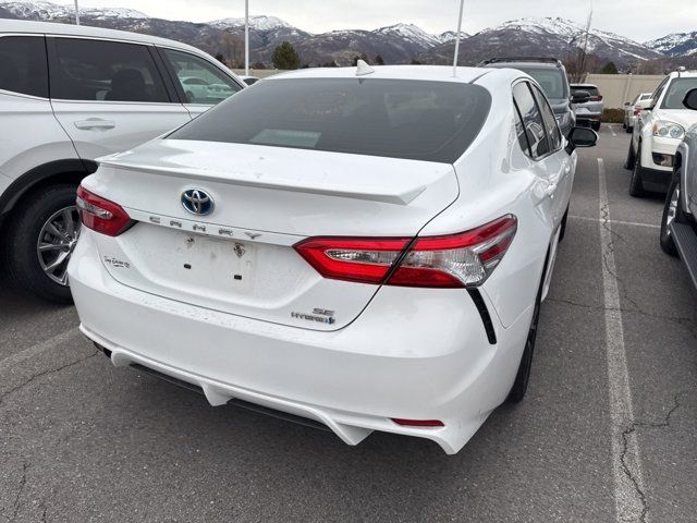 2020 Toyota Camry Hybrid SE