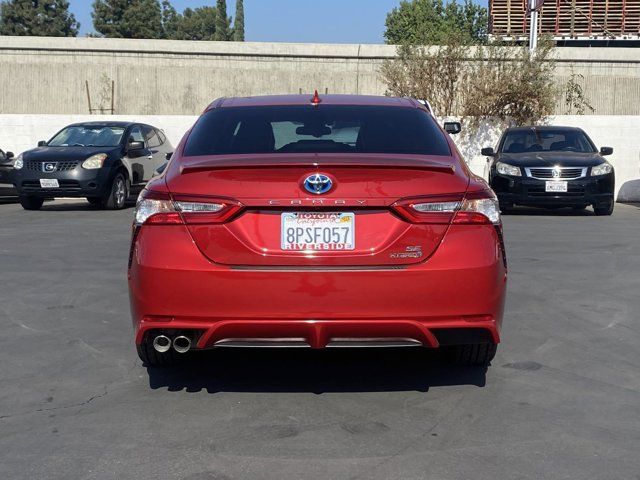 2020 Toyota Camry Hybrid SE