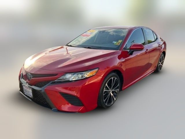 2020 Toyota Camry Hybrid SE