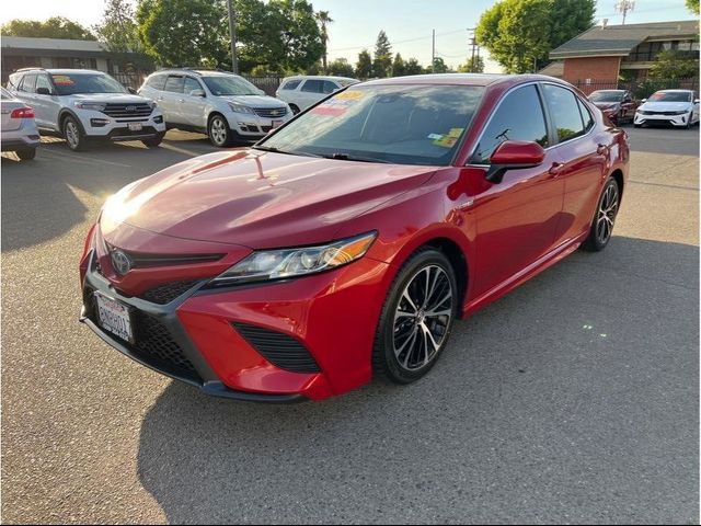 2020 Toyota Camry Hybrid SE