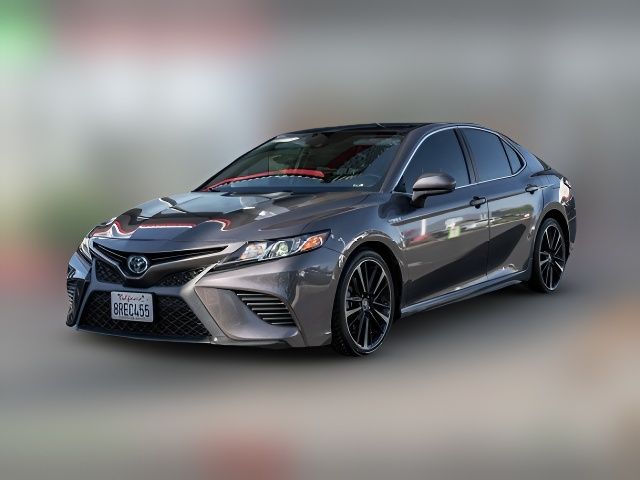 2020 Toyota Camry Hybrid SE