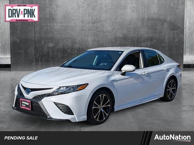 2020 Toyota Camry Hybrid SE