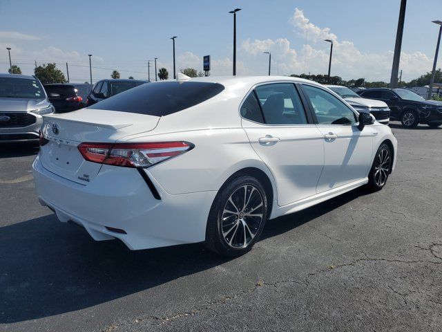 2020 Toyota Camry Hybrid SE