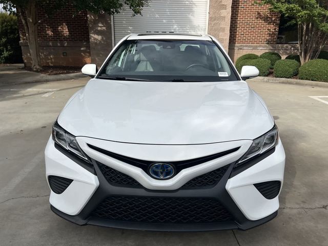 2020 Toyota Camry Hybrid SE