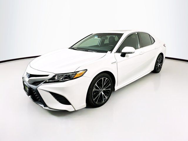 2020 Toyota Camry Hybrid SE