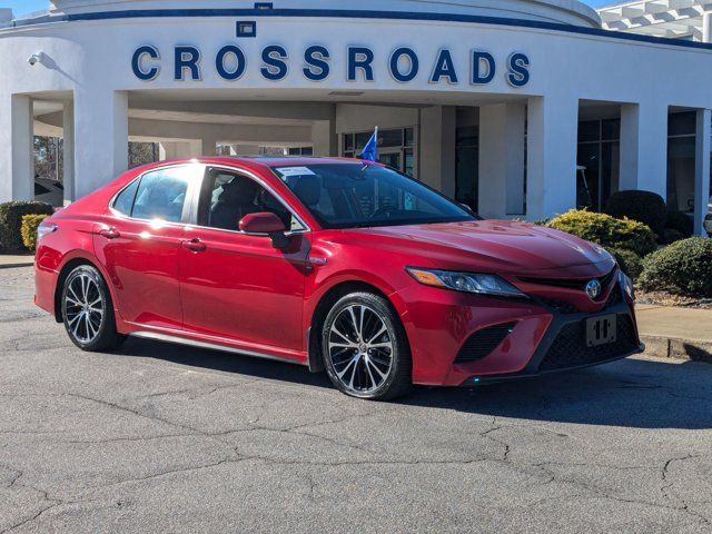 2020 Toyota Camry Hybrid SE