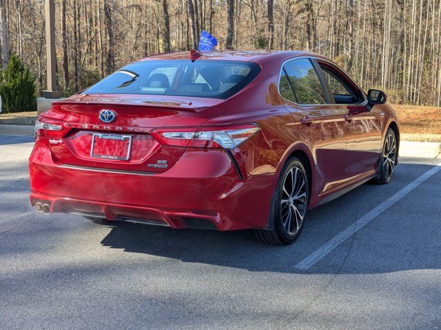 2020 Toyota Camry Hybrid SE