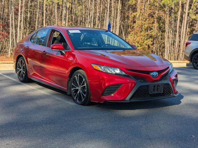 2020 Toyota Camry Hybrid SE