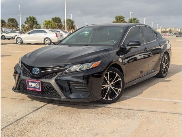 2020 Toyota Camry Hybrid SE