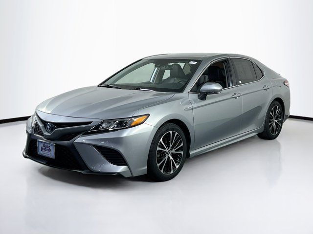 2020 Toyota Camry Hybrid SE