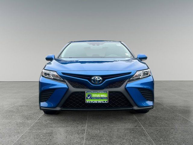 2020 Toyota Camry Hybrid SE