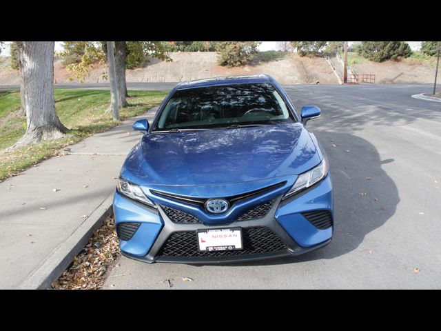 2020 Toyota Camry Hybrid SE