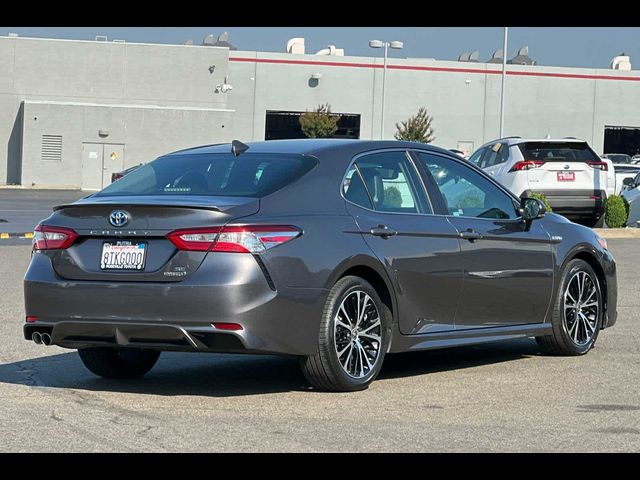 2020 Toyota Camry Hybrid SE