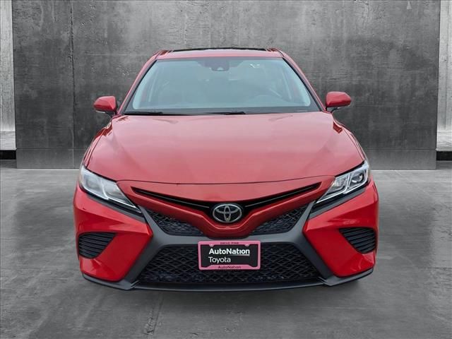 2020 Toyota Camry Hybrid SE