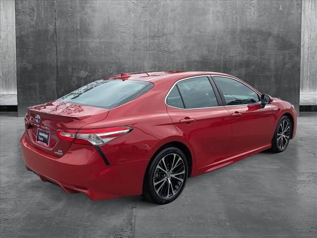 2020 Toyota Camry Hybrid SE