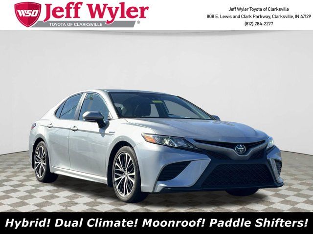 2020 Toyota Camry Hybrid SE