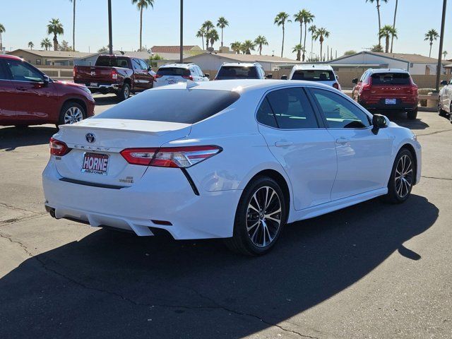 2020 Toyota Camry Hybrid SE