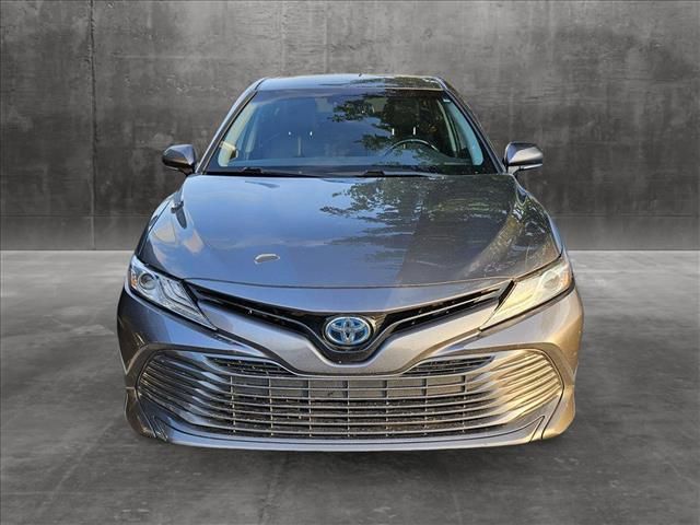 2020 Toyota Camry Hybrid XLE