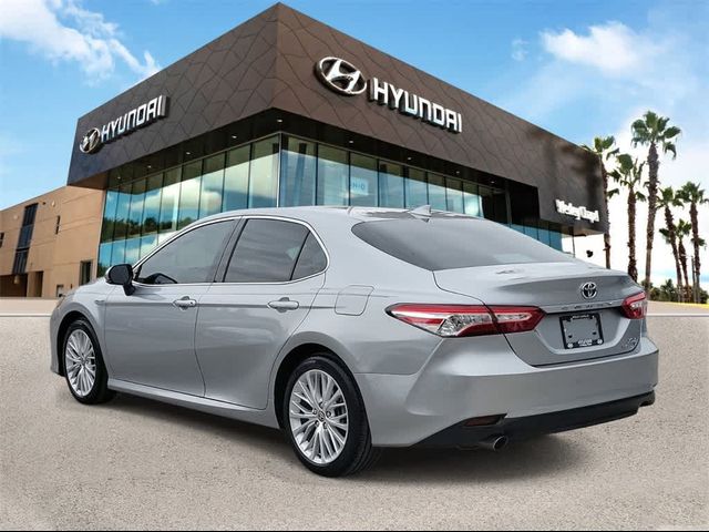 2020 Toyota Camry Hybrid XLE