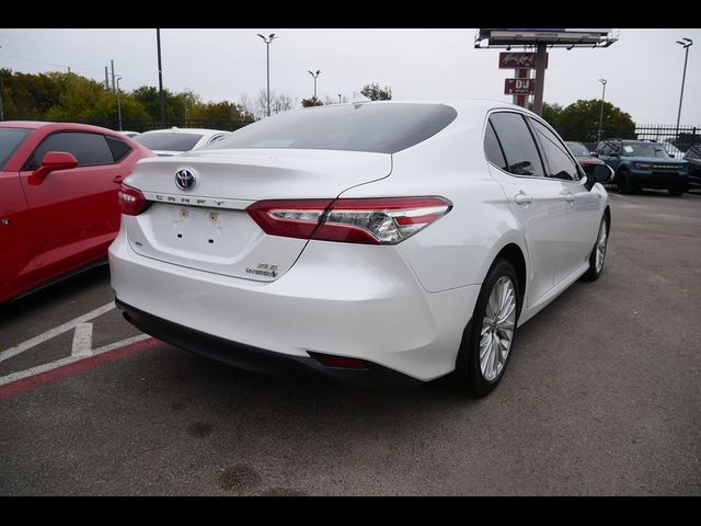 2020 Toyota Camry Hybrid XLE