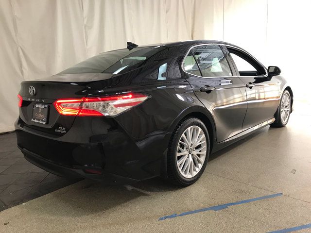 2020 Toyota Camry Hybrid XLE