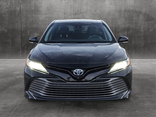 2020 Toyota Camry Hybrid XLE