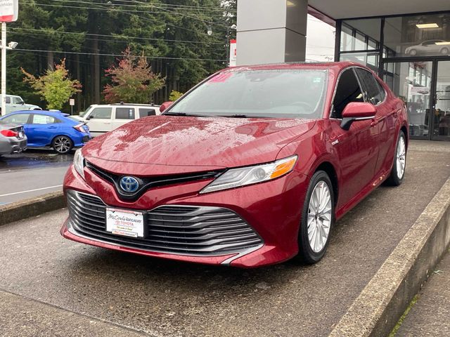 2020 Toyota Camry Hybrid XLE