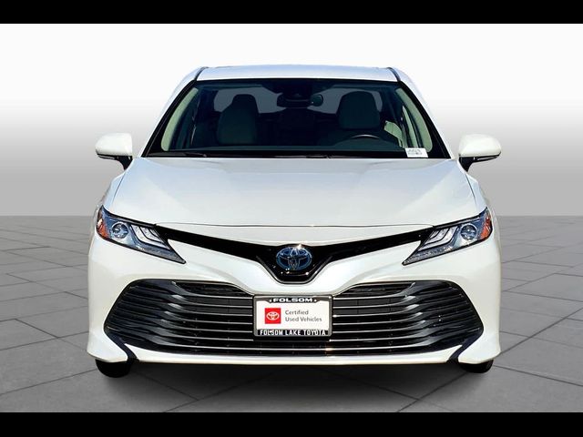 2020 Toyota Camry Hybrid XLE