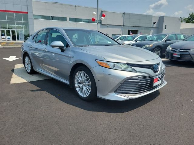 2020 Toyota Camry Hybrid XLE